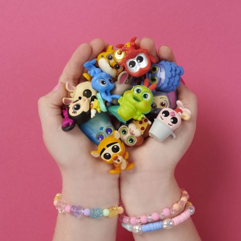 Doorables Multi Peek- Series 9 - Just Play | Toys for Kids of All Ages